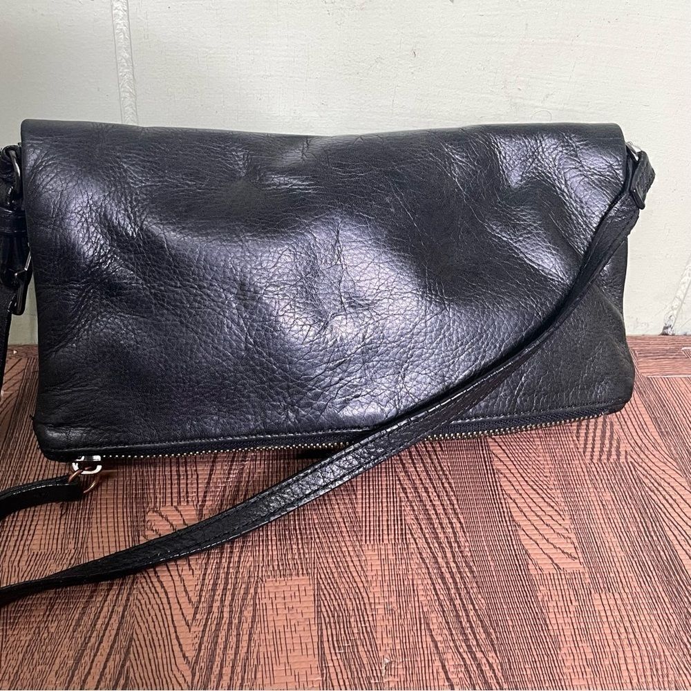 MARGOT Eileen Glove Leather Crossbody Purse - Picture 3 of 13